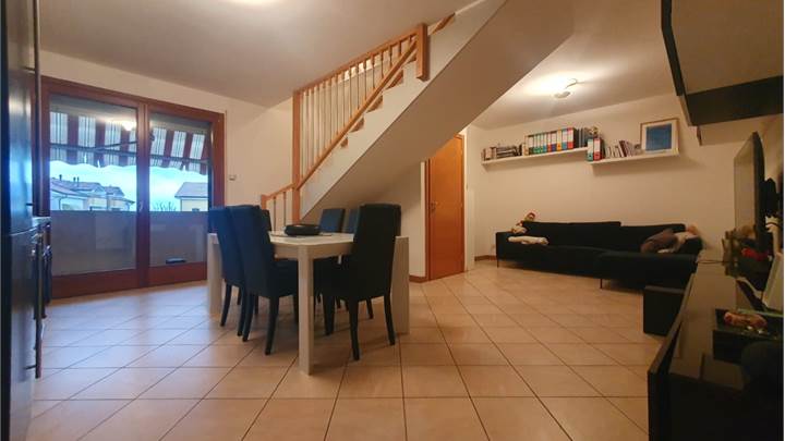 Bovolenta (PD) - Duplex con due camere