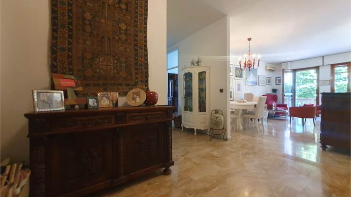 Padova (PD) - Signorile bicamere