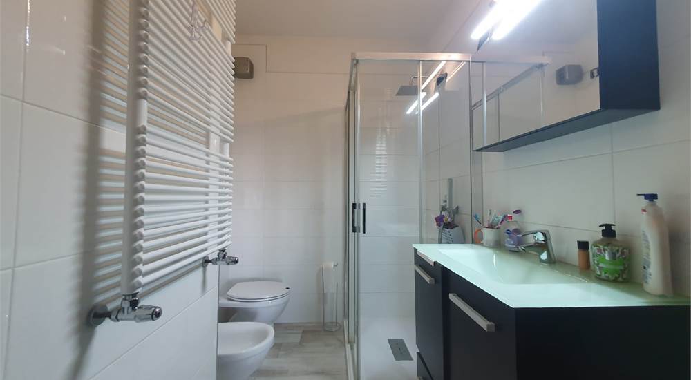 bagno con doccia
