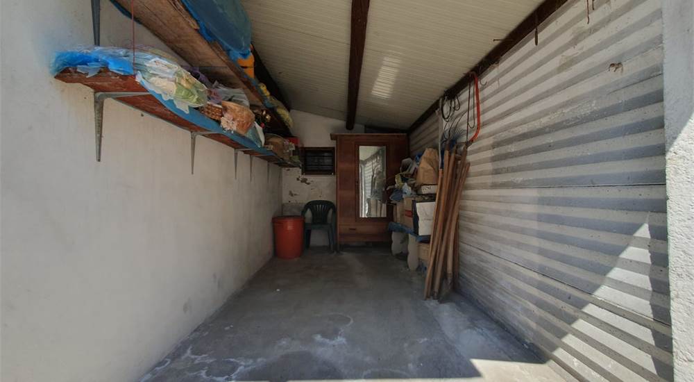 garage