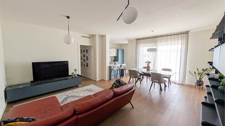 Albignasego (PD) Tricamere con terrazzo